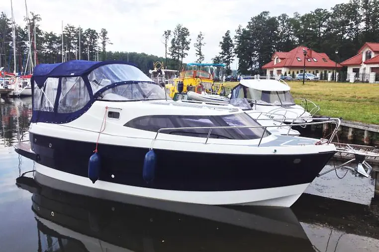 Mazury czarter - AM 780
