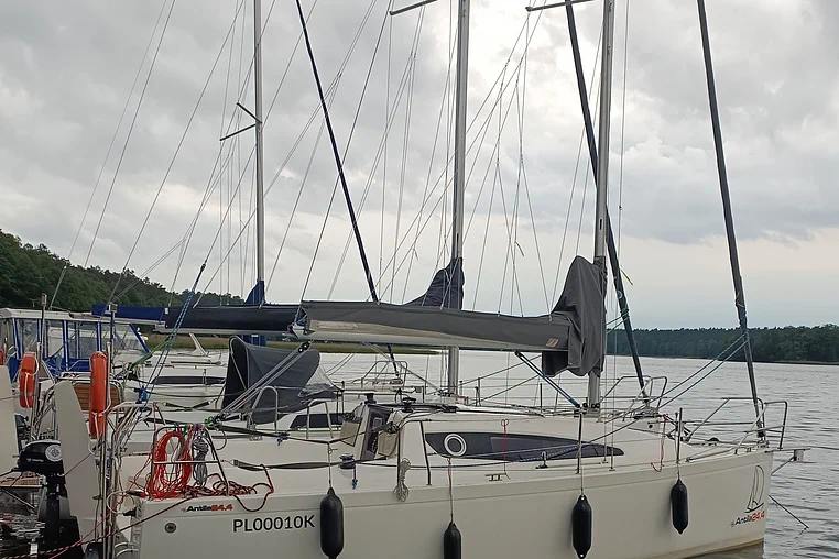 Mazury czarter - Antila 24.4