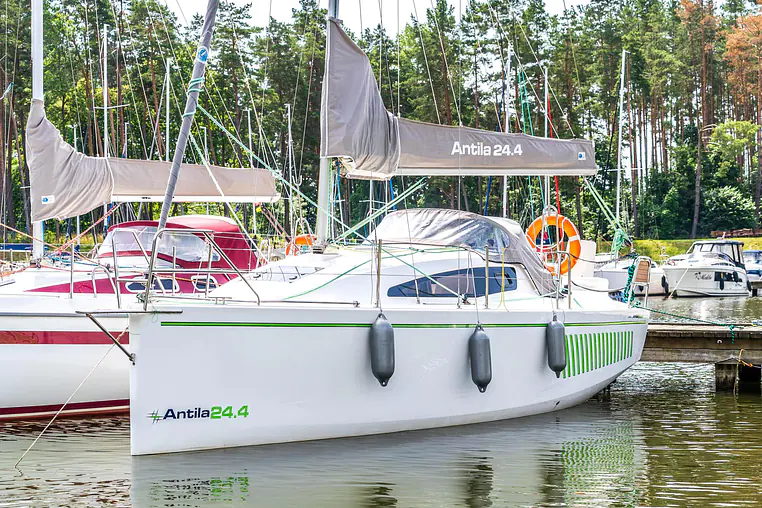 Bogaczewo czarter - Antila 24.4