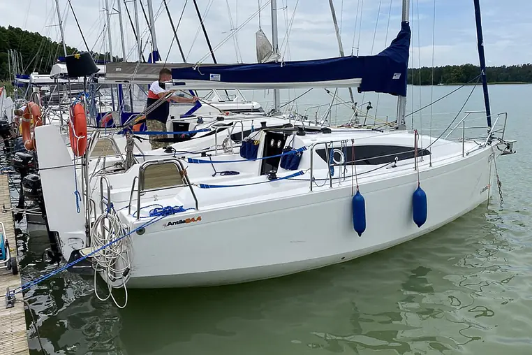 Mazury czarter - Antila 24.4