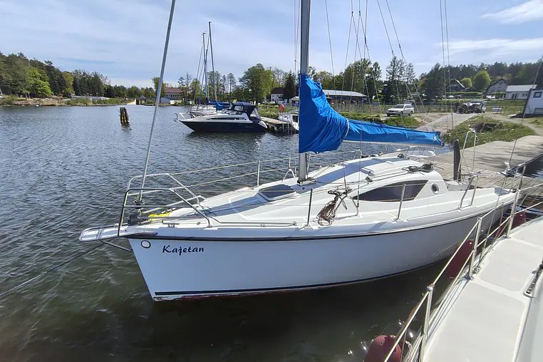 Mazury czarter - Antila 24