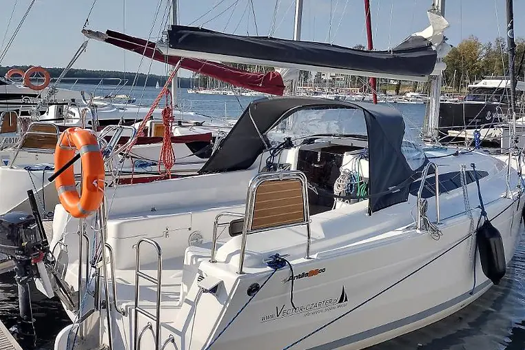 Czarter jachtu żaglowego Antila 26 CC