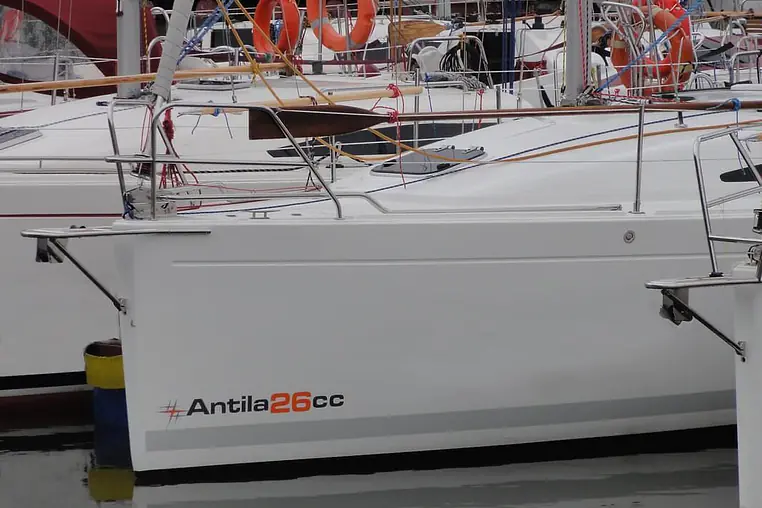 Mazury czarter - Antila 26 CC