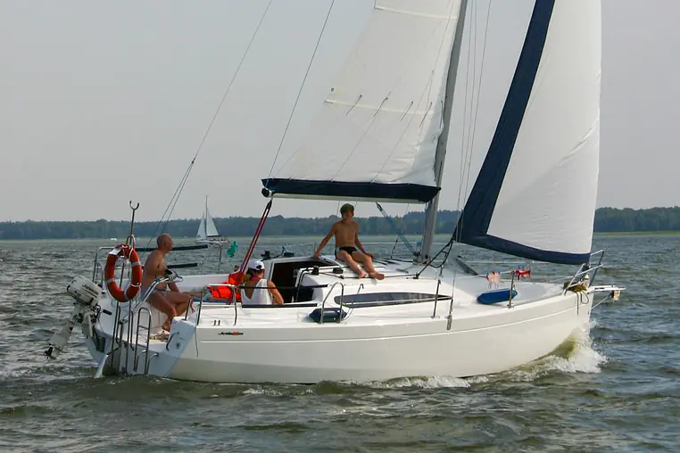 Mazury czarter - Antila 26 CC