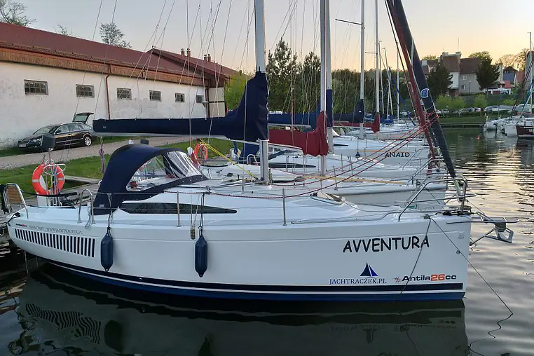 Mazury czarter - Antila 26 CC