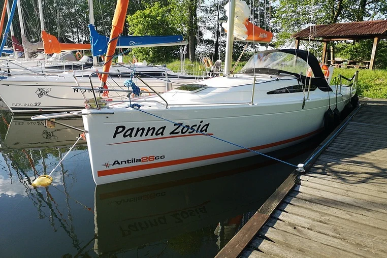 Czarter jachtu żaglowego Antila 26 CC