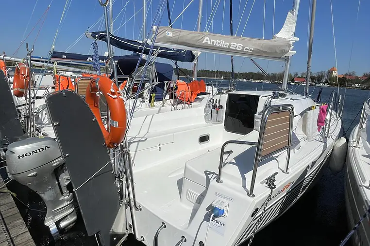 Mazury czarter - Antila 26 CC