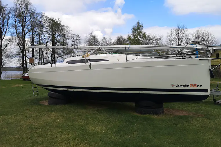 Mazury czarter - Antila 26 CC