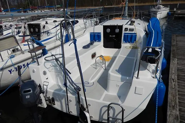 Mazury czarter - Antila 26 CC
