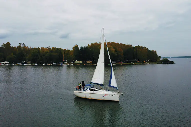 Mazury czarter - Antila 26