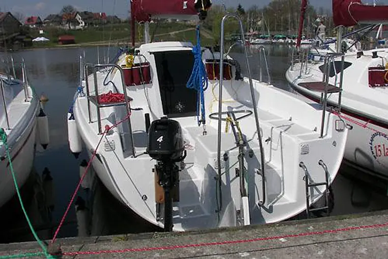 Mazury czarter - Antila 26