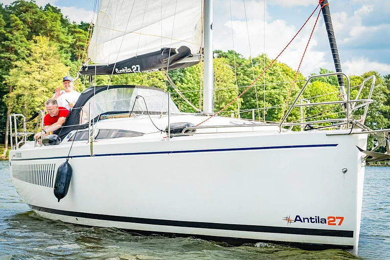 Czarter Antila 27