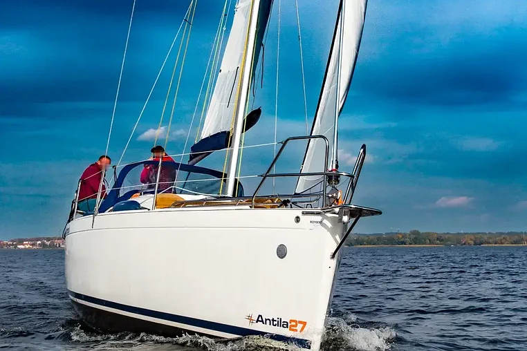 Czarter Antila 27