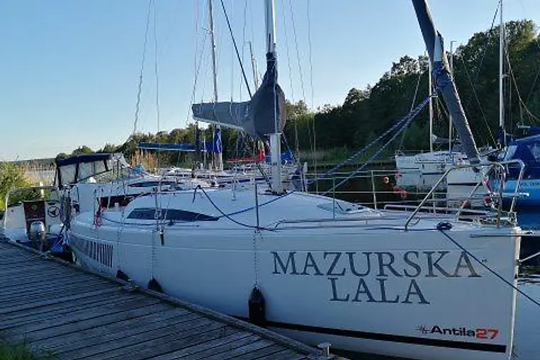 Giżycko czarter - Antila 27