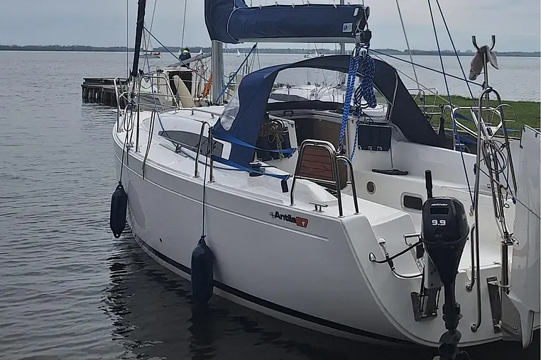 Giżycko czarter - Antila 27