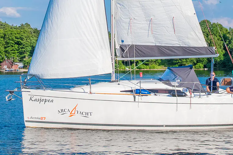 Mazury czarter - Antila 27