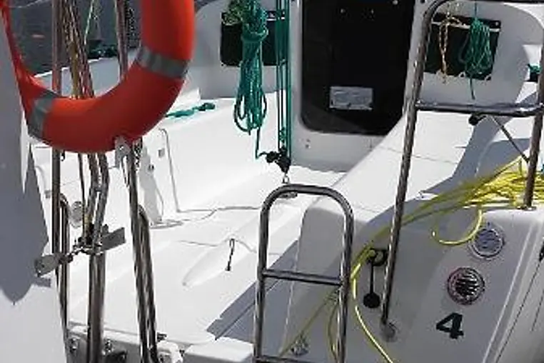 Czarter Antila 27