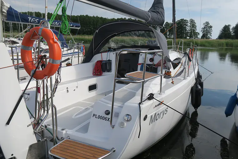 Mazury czarter - Antila 27