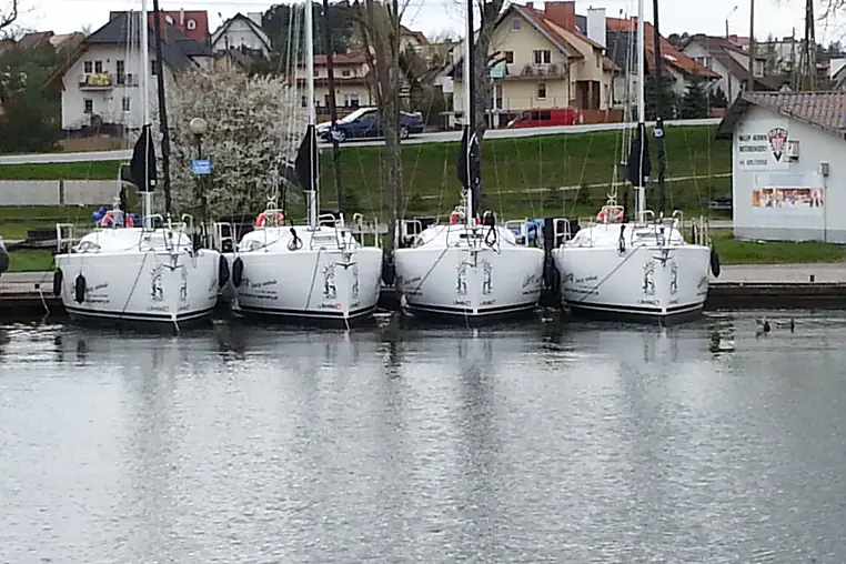 Sztynort czarter - Antila 27