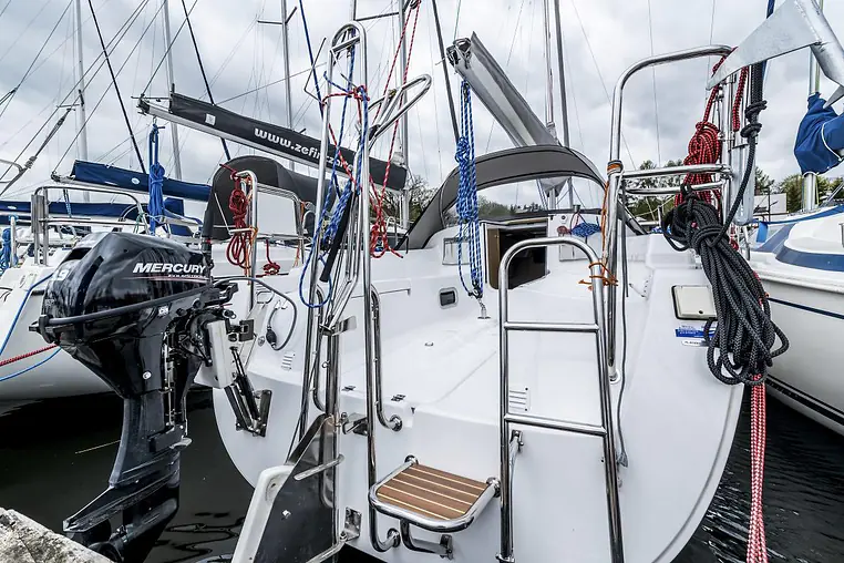 Mazury czarter - Antila 27