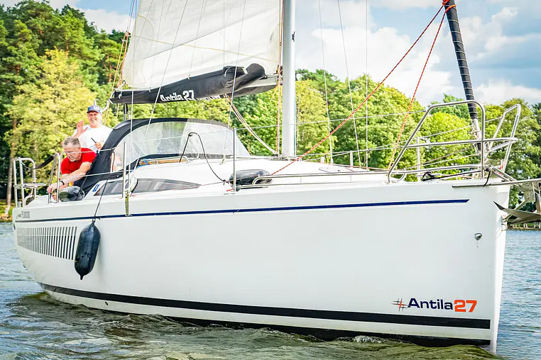 Czarter Antila 27