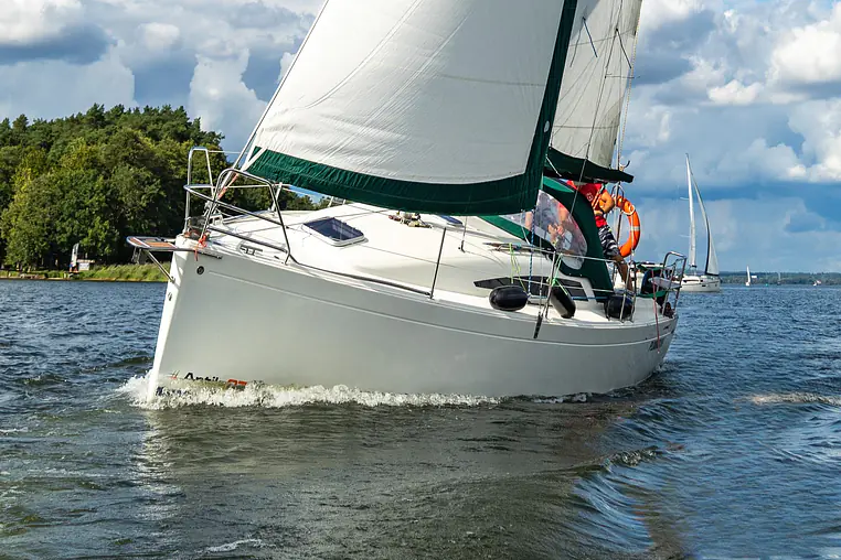 Czarter Antila 27