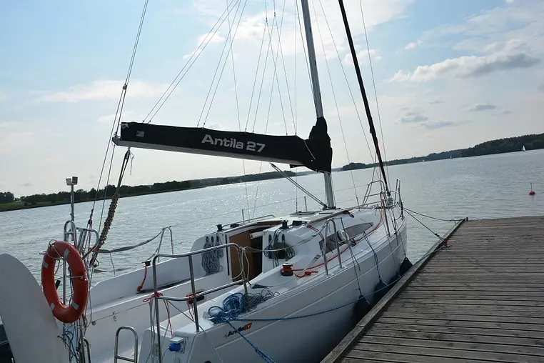 Sztynort czarter - Antila 27