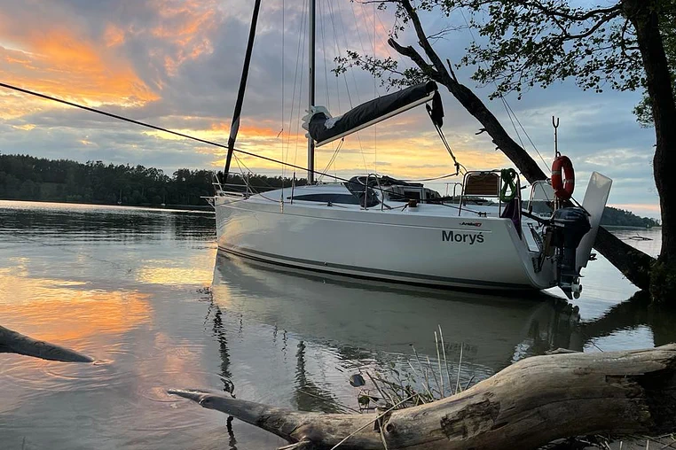 Mazury czarter - Antila 27