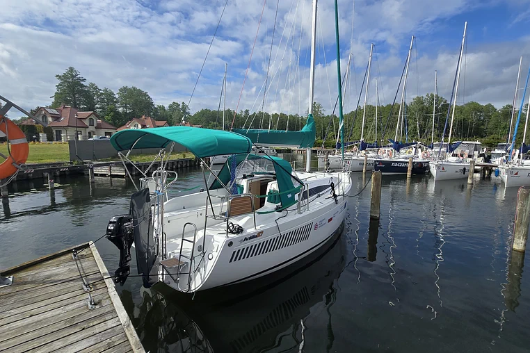 Czarter Antila 27