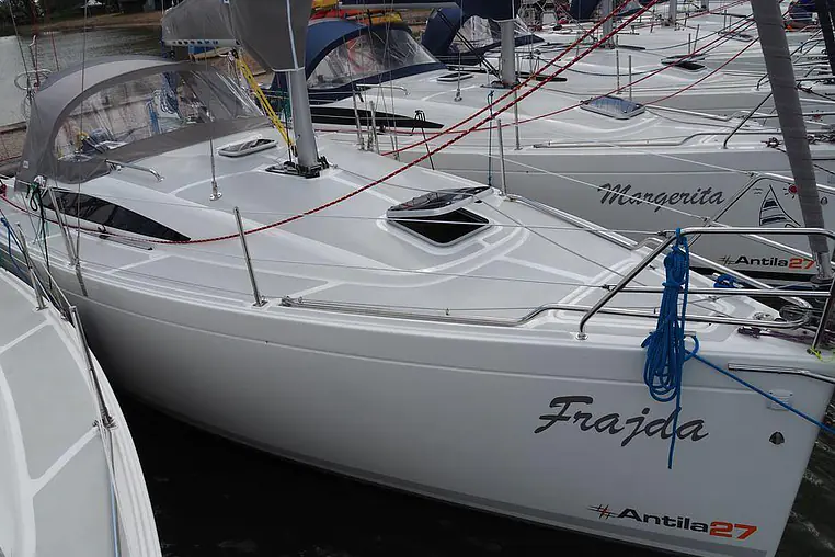 Czarter Antila 27
