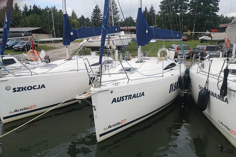 Mazury czarter - Antila 27
