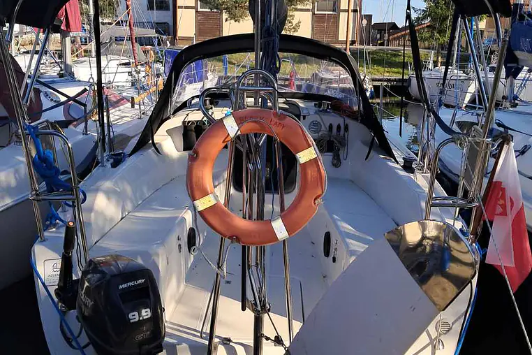 Mazury czarter - Antila 27