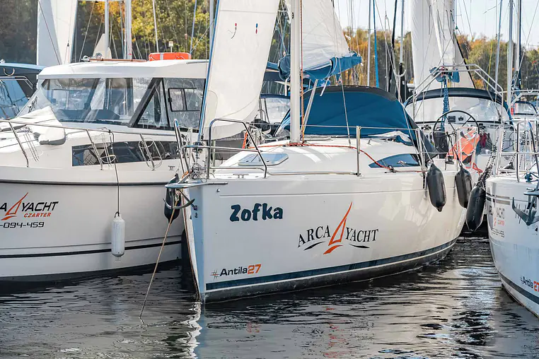 Mazury czarter - Antila 27