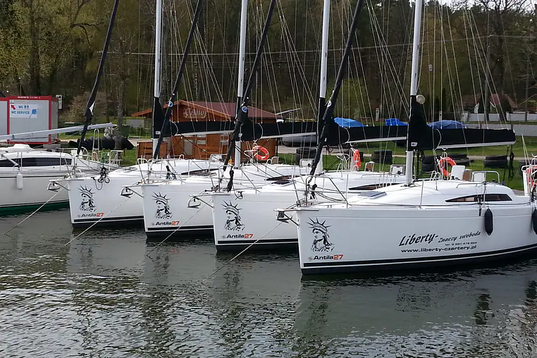 Mazury czarter - Antila 27