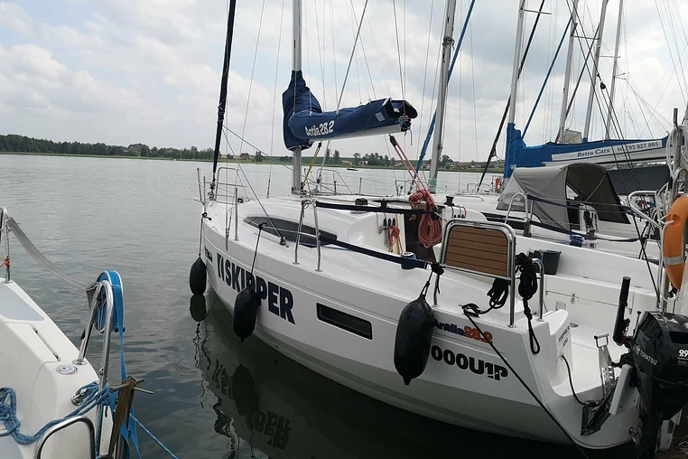 Czarter jachtu żaglowego Antila 28.2
