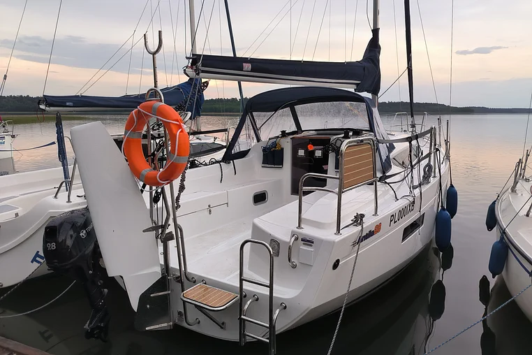 Czarter jachtu żaglowego Antila 28.2