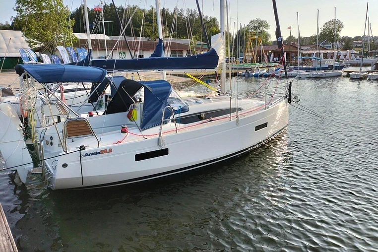 Czarter Antila 28.2