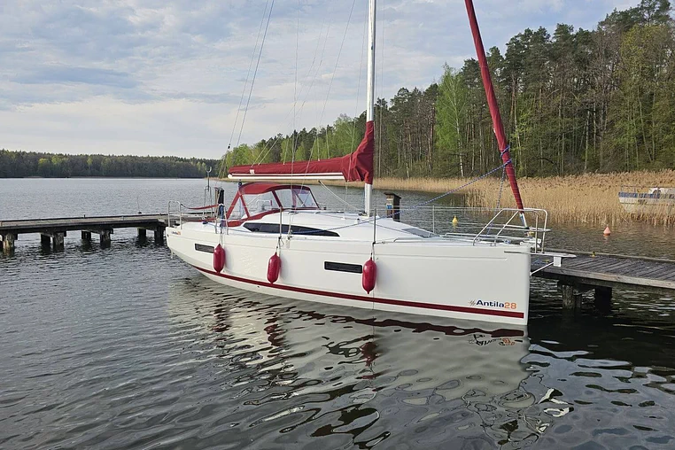 Czarter Antila 28.2