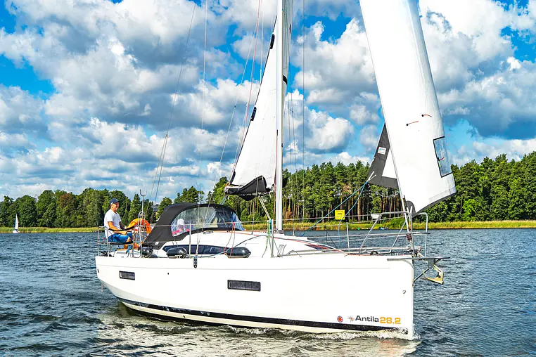 Mazury czarter - Antila 28.2