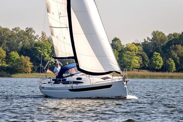 Czarter Antila 30.1