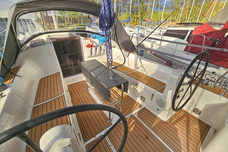 Mazury czarter - Antila 33