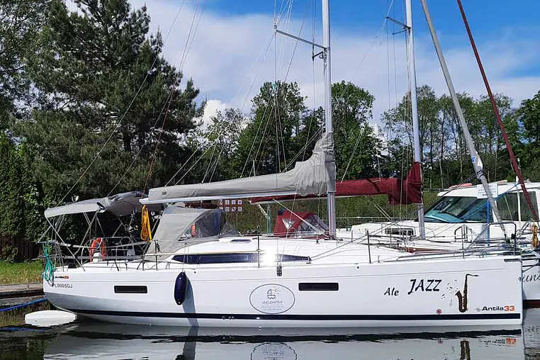 Mazury czarter - Antila 33