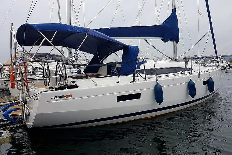 Wilkasy czarter - Antila 33
