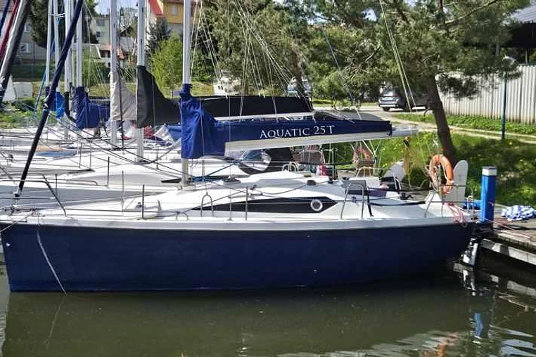 Czarter jachtu żaglowego Aquatic 25T