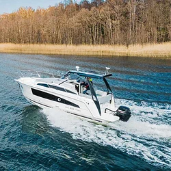 Balt 818 Tytan
