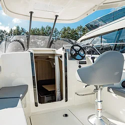 Balt 818 Tytan