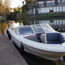 Bayliner Capri