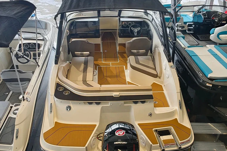 Giżycko czarter - Bayliner V20