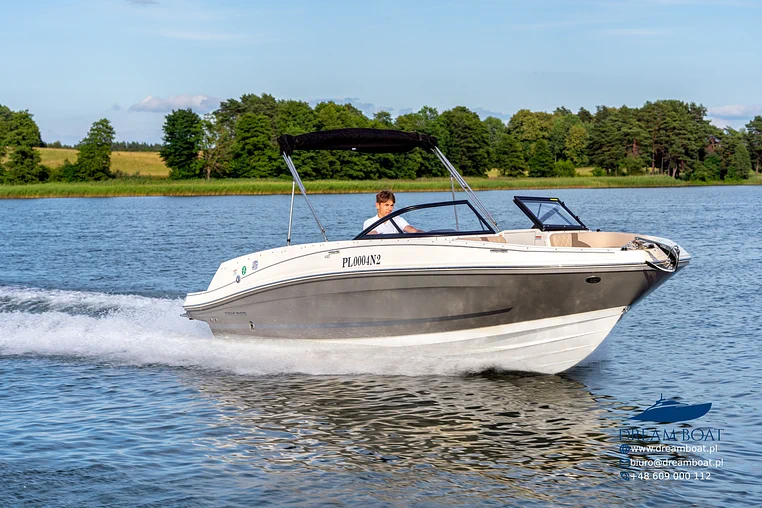 Mazury czarter - Bayliner VR6E