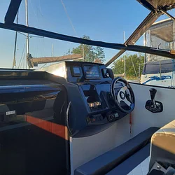 Cabina 695